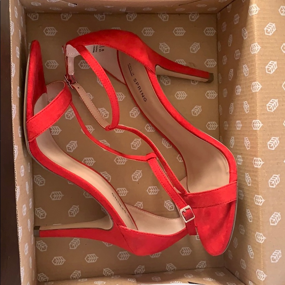 Red Call It Spring Heals - Picture 5 of 5